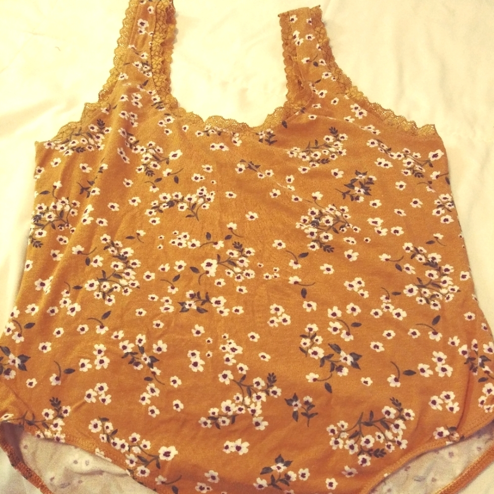 Heart & Hips flower bodysuit L